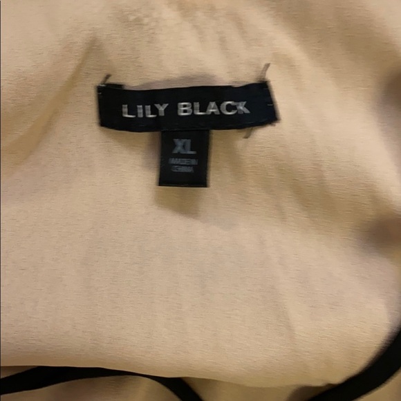 Lilly Black Lace Blouse - Picture 5 of 5